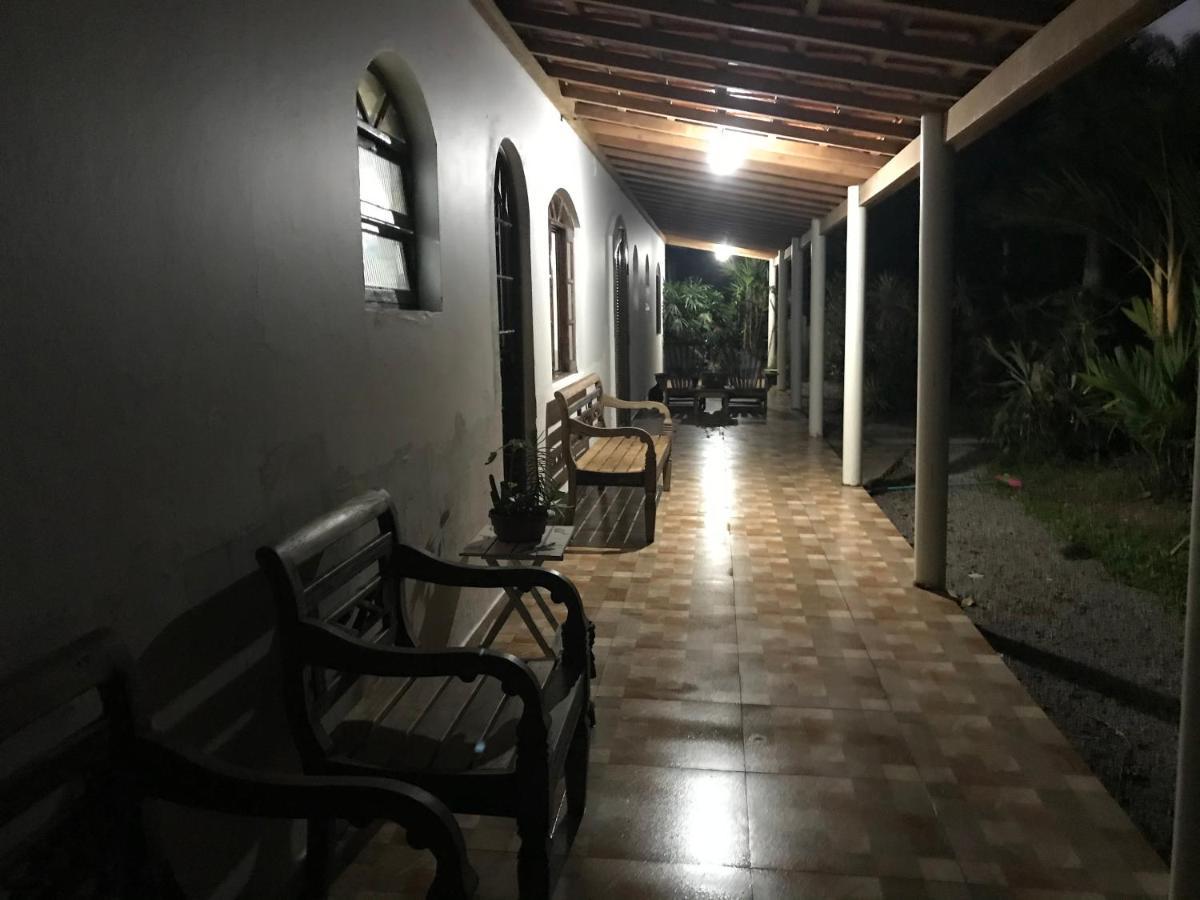 Suites Proximo Ao Rio Jaguareguava Em Bertioga Kültér fotó